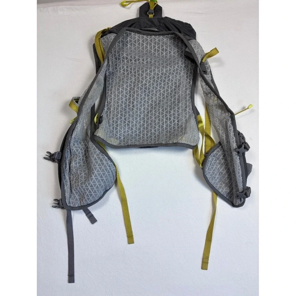 REI Swiftland Hydro 5 Hydration Pack Gray Yellow Trail Running Vest 5L